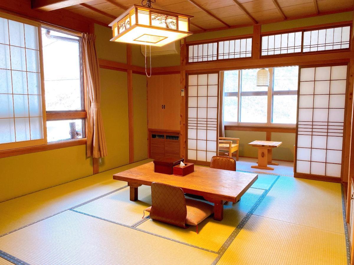 Hakuunsou Hotell Takayama  Exteriör bild